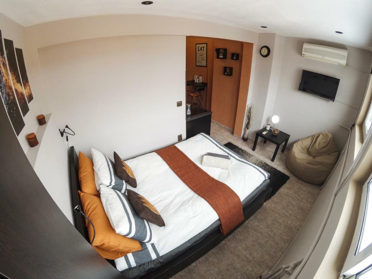 5 Corners Apartment